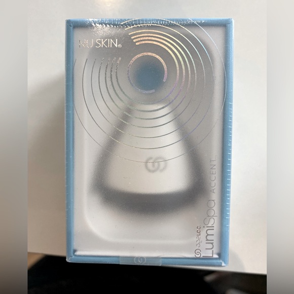 Nu Skin - ageLOC® LumiSpa® Accent Bundle